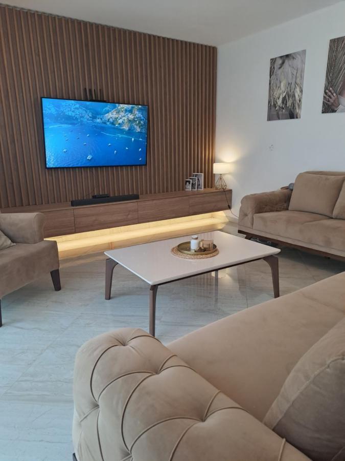 Lux Apartment Jovanovic Tivat Zewnętrze zdjęcie